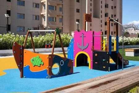 Apartamento De 3 Dormitorios Piscina Y Parking Calpe Luaran gambar